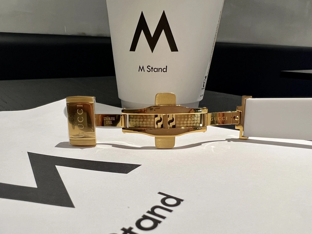 Gucci AAA Quality Watches For Unisex Elegant 9835