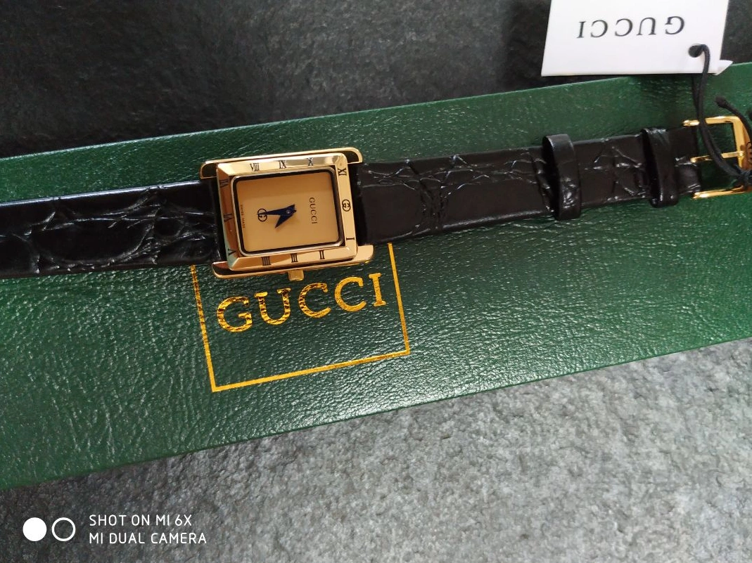 Gucci AAA Quality Watches For Women Elegant 832