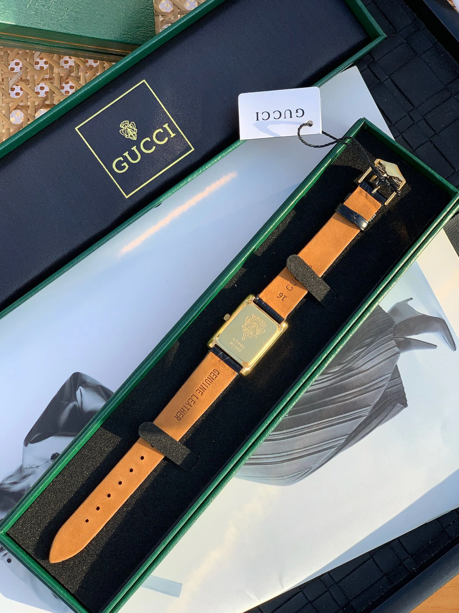 Gucci AAA Quality Watches For Women Elegant 832