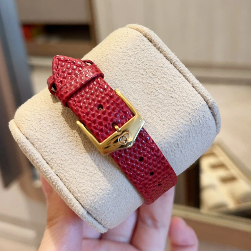 Gucci AAA Quality Watches For Women Vibrant 6775