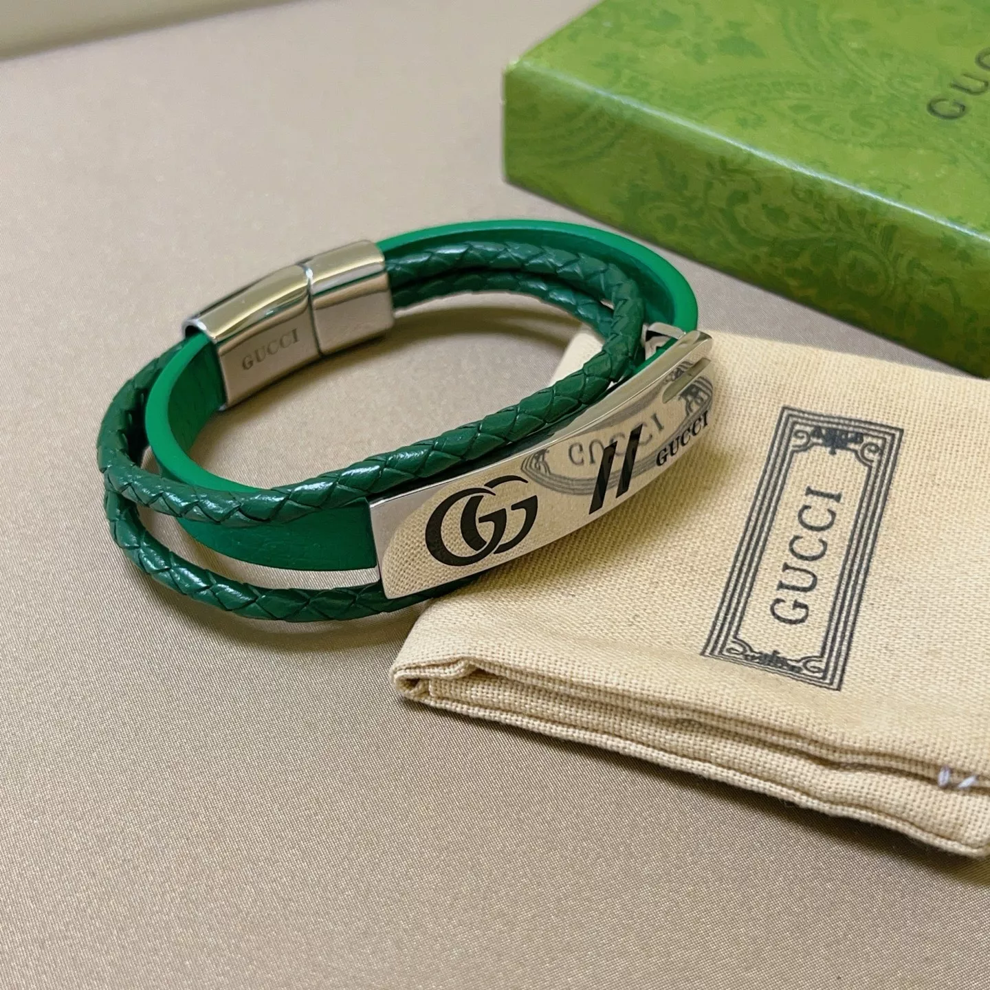 Gucci Bracelets AllSeason 6918