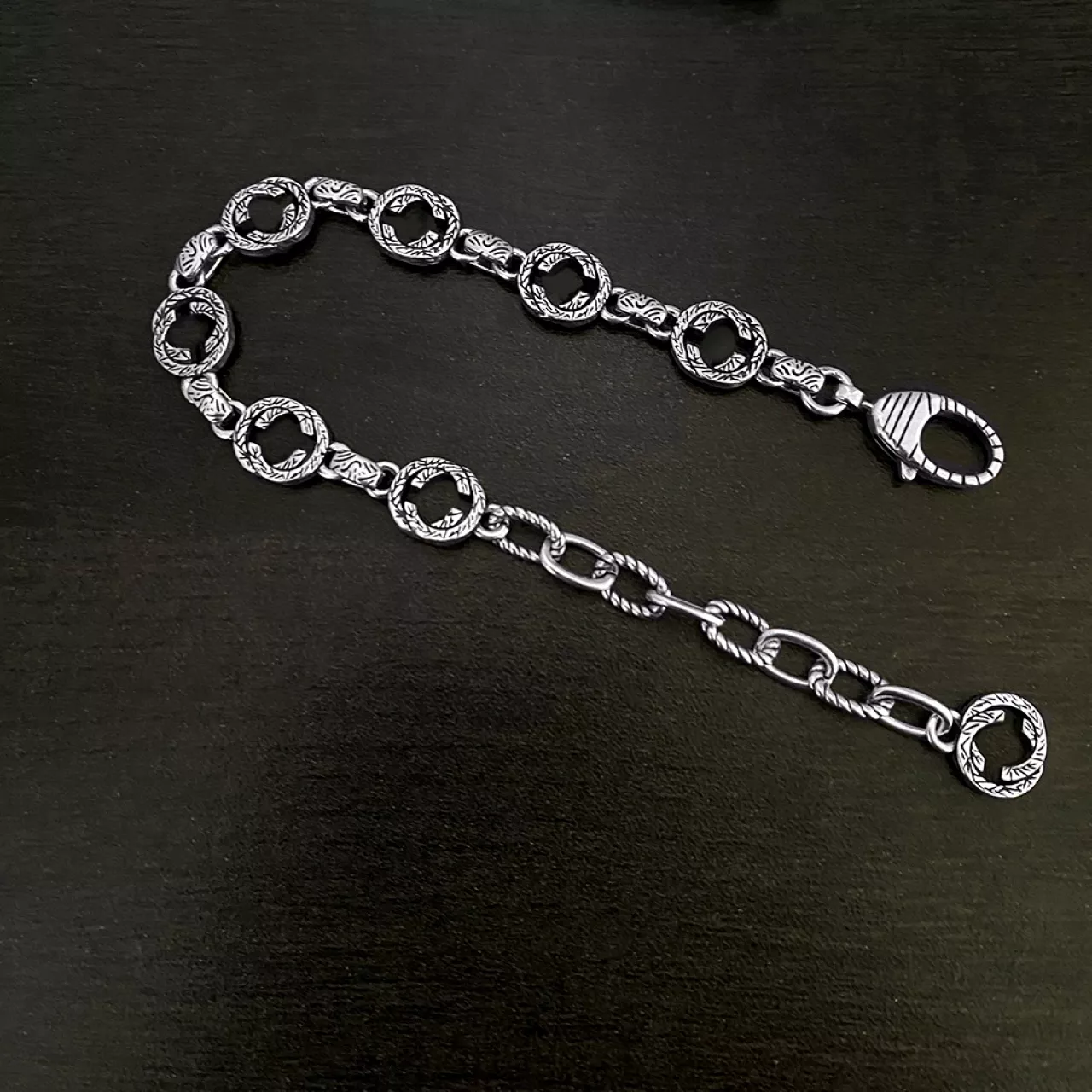 Gucci Bracelets Fashionable 6347