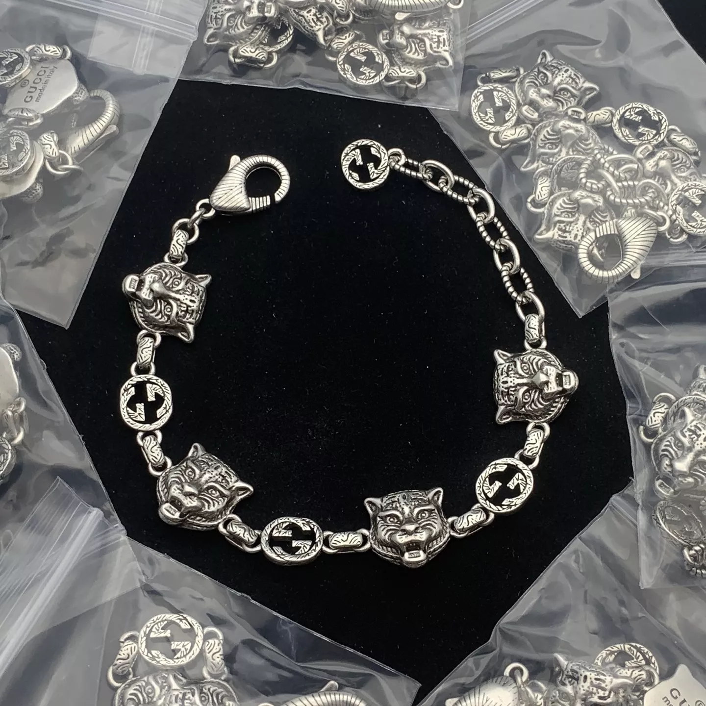 Gucci Bracelets SmartChoice 9493