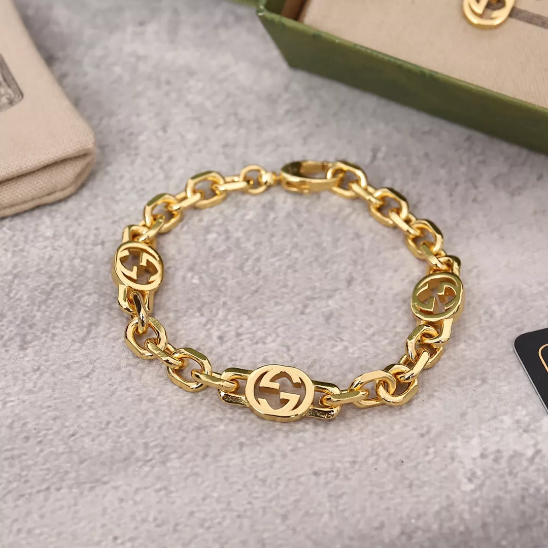 Gucci Bracelets StreetReady 9413