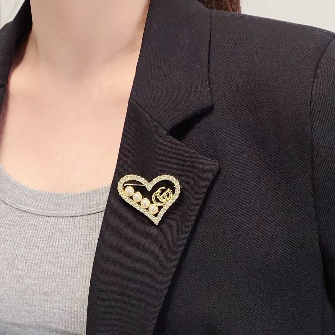 Gucci Brooches For Women Bold 2442