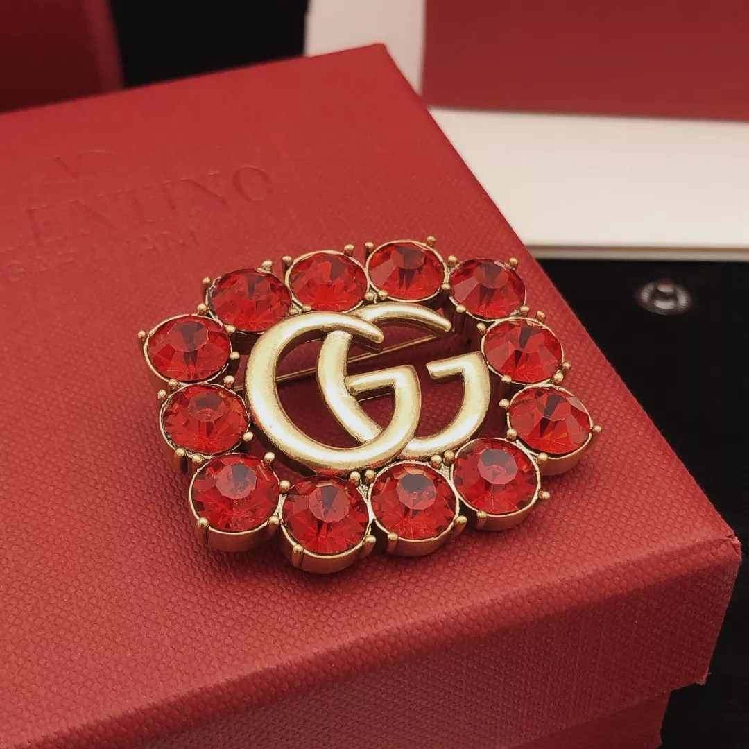 Gucci Brooches For Women DailyWear 808