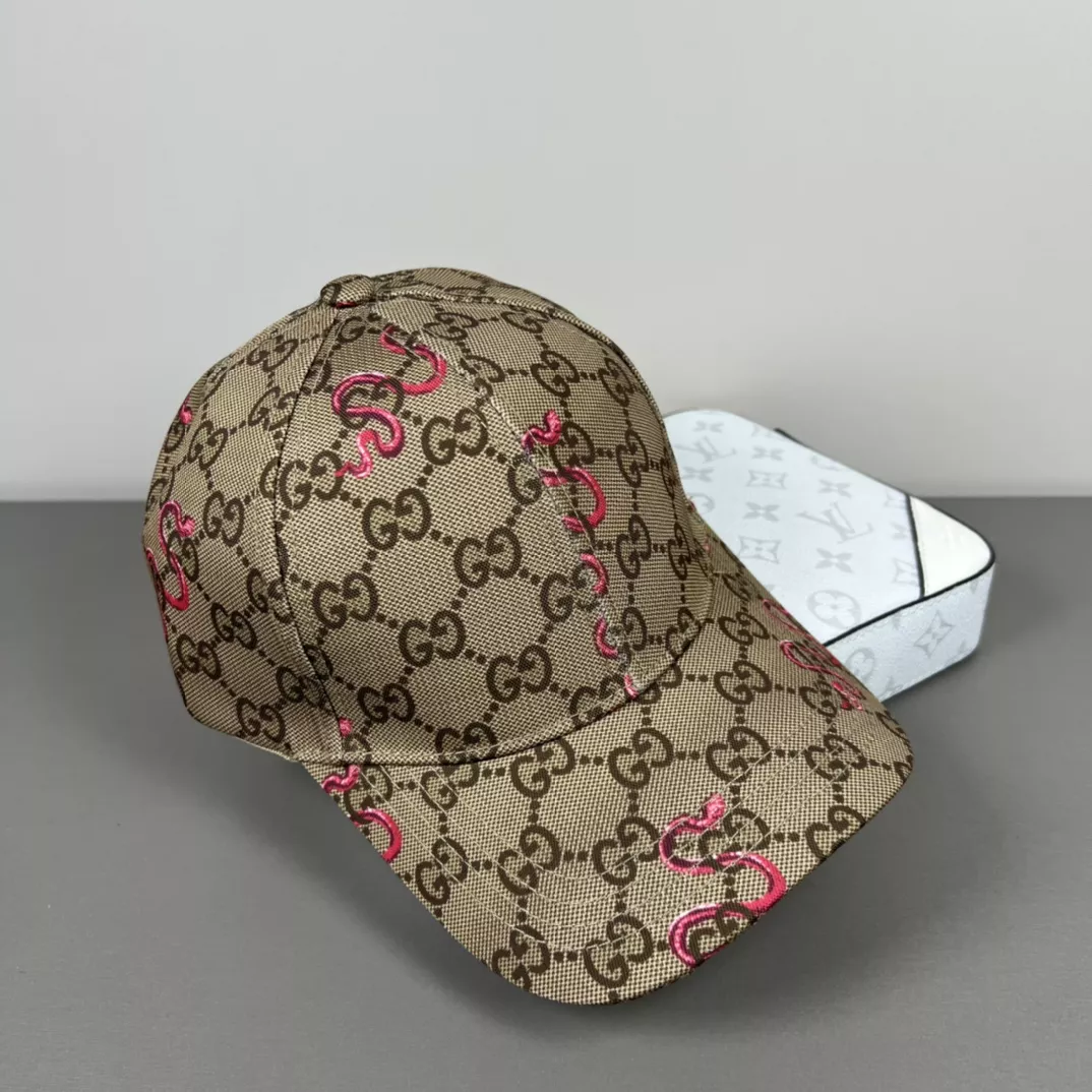 Gucci Caps Durable 1580