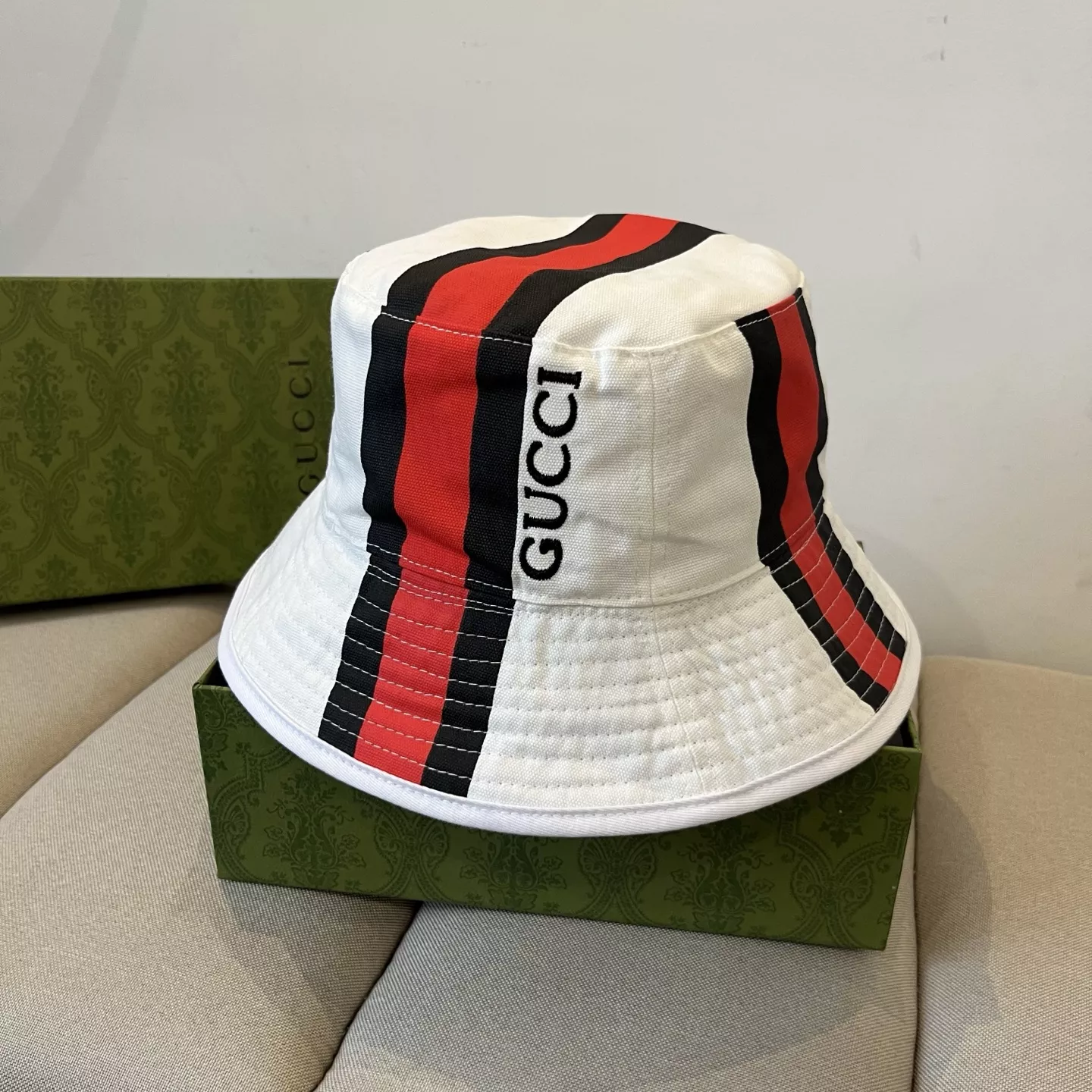 Gucci Caps EyeCatching 1608