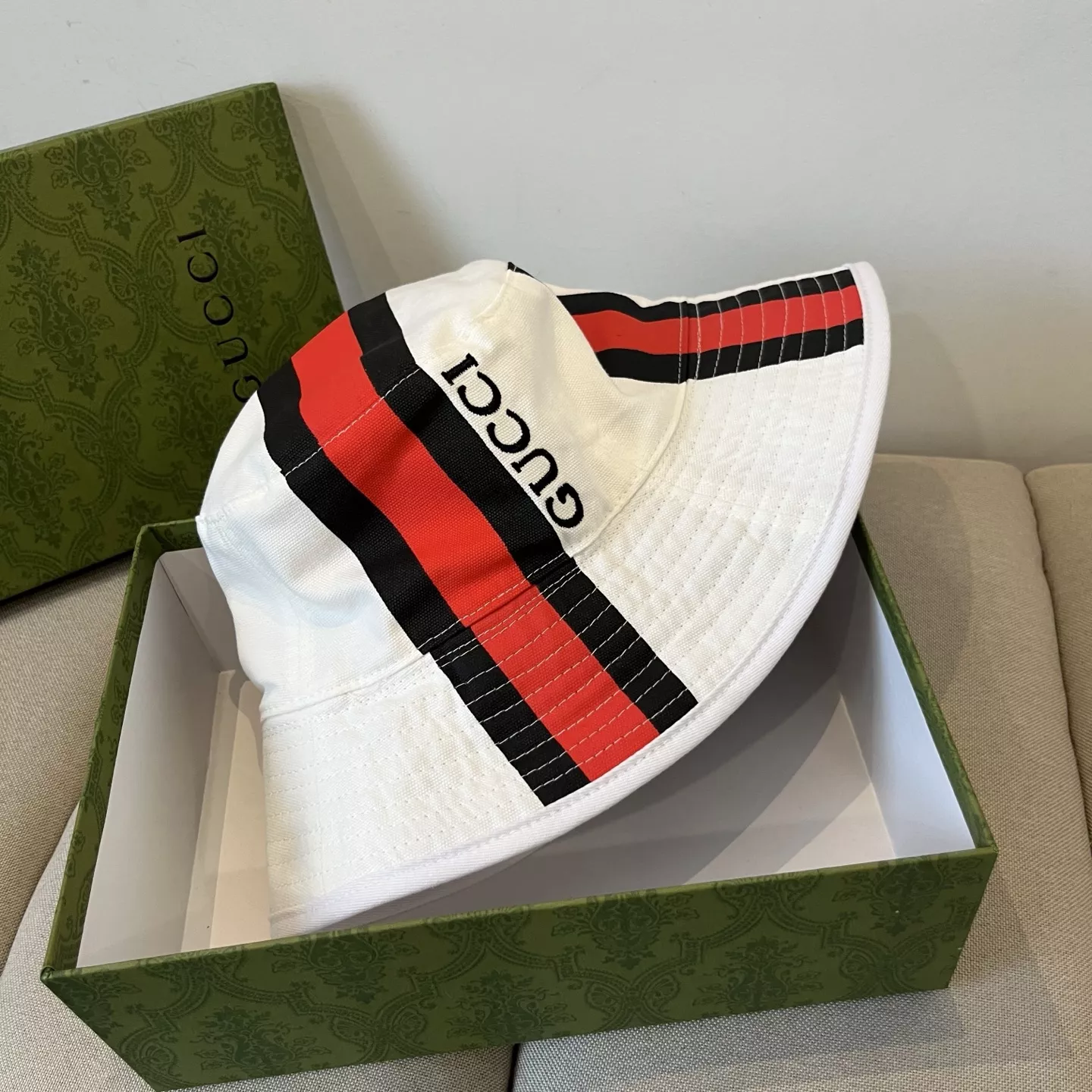 Gucci Caps EyeCatching 1608