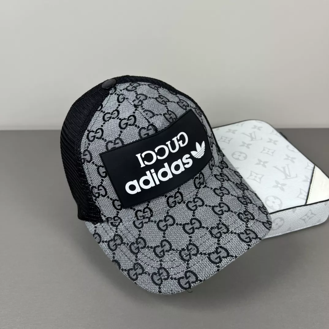 Gucci Caps EyeCatching 2311