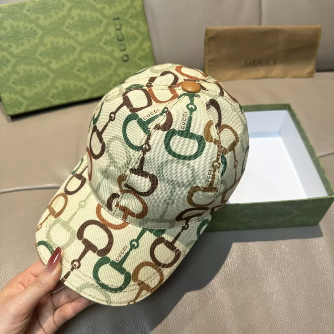 Gucci Caps EyeCatching 396