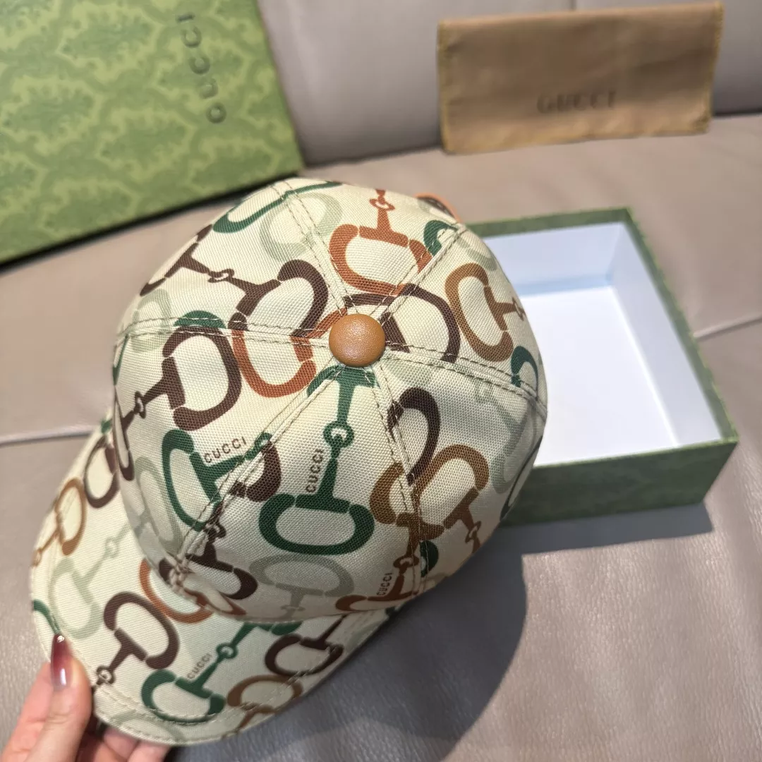 Gucci Caps EyeCatching 396