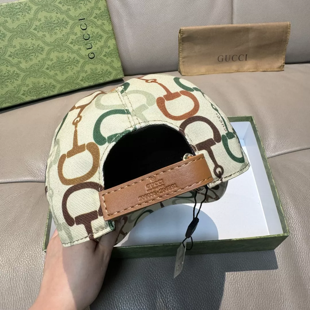 Gucci Caps EyeCatching 396