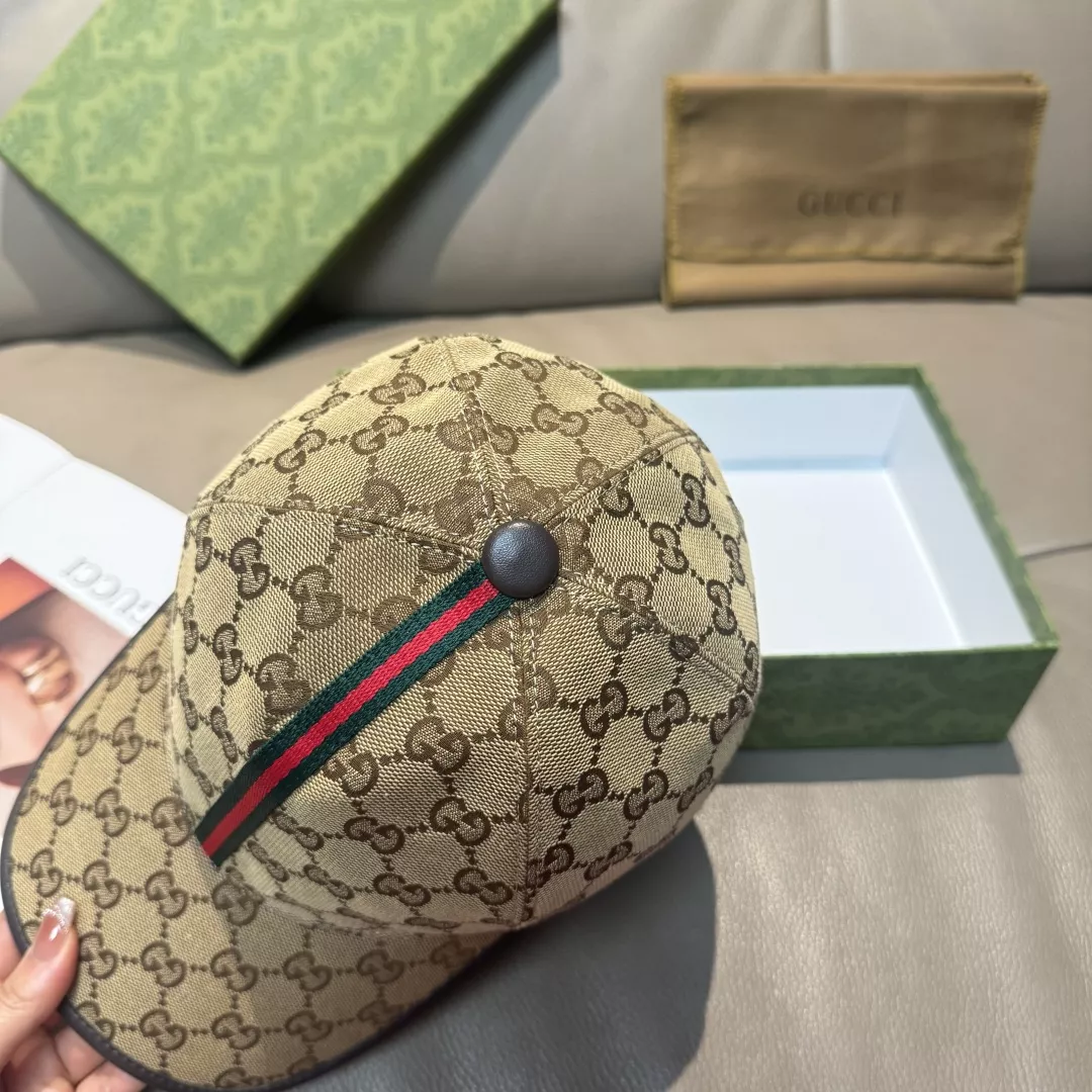 Gucci Caps EyeCatching 657