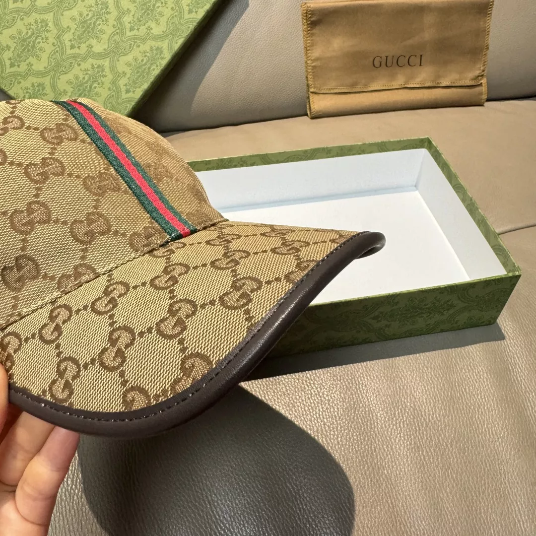 Gucci Caps EyeCatching 657
