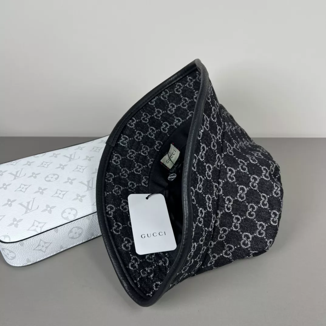 Gucci Caps EyeCatching 8163