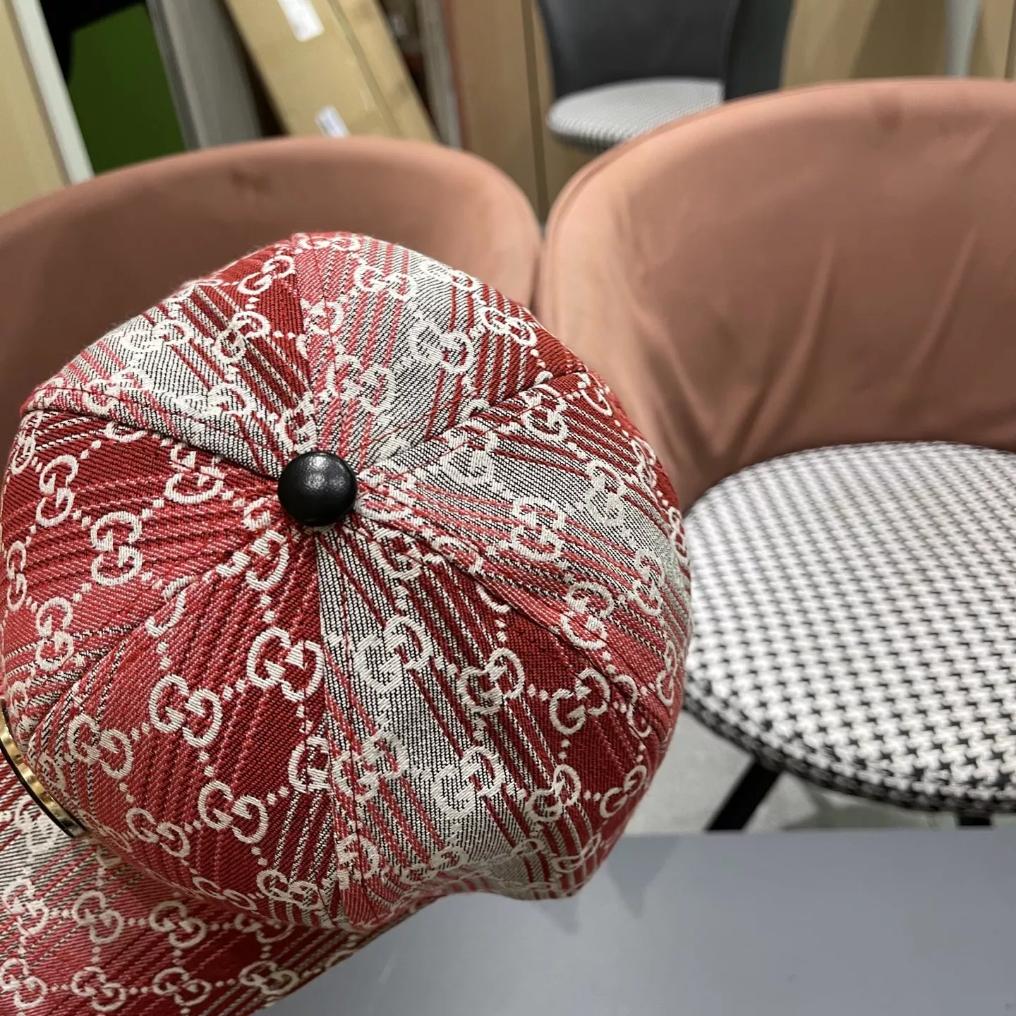 Gucci Caps GoAnywhere 9950