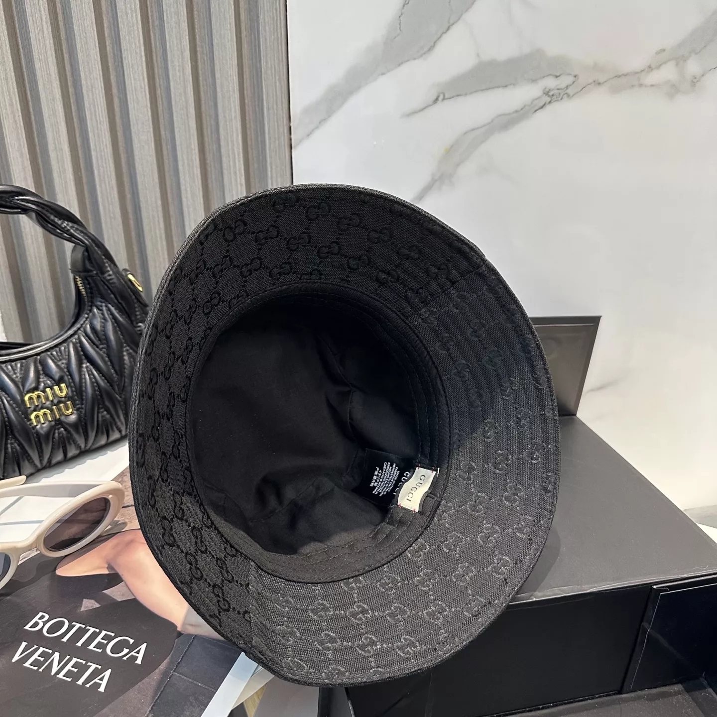 Gucci Caps Lightweight 6976