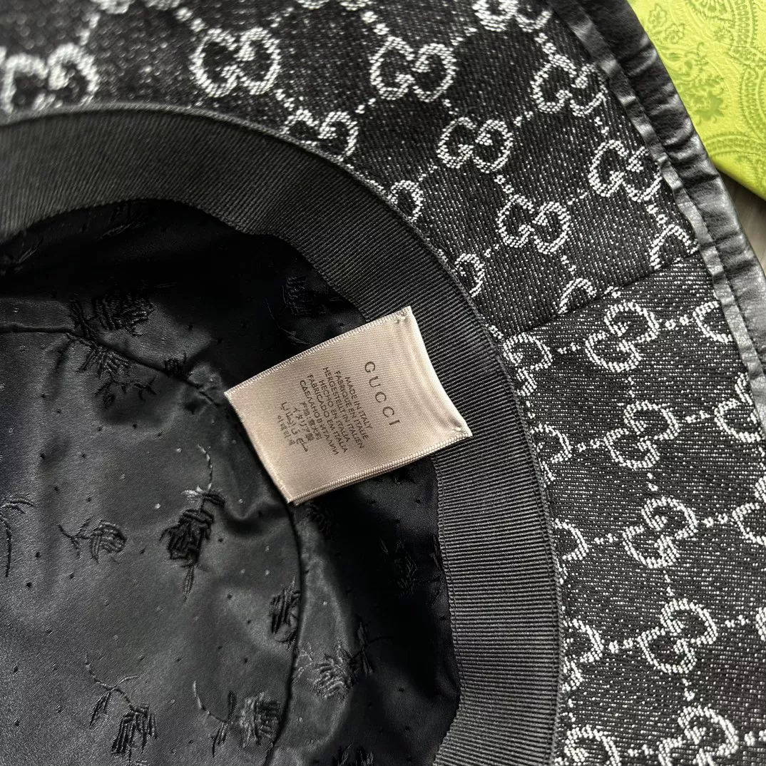 Gucci Caps Minimalist 7279