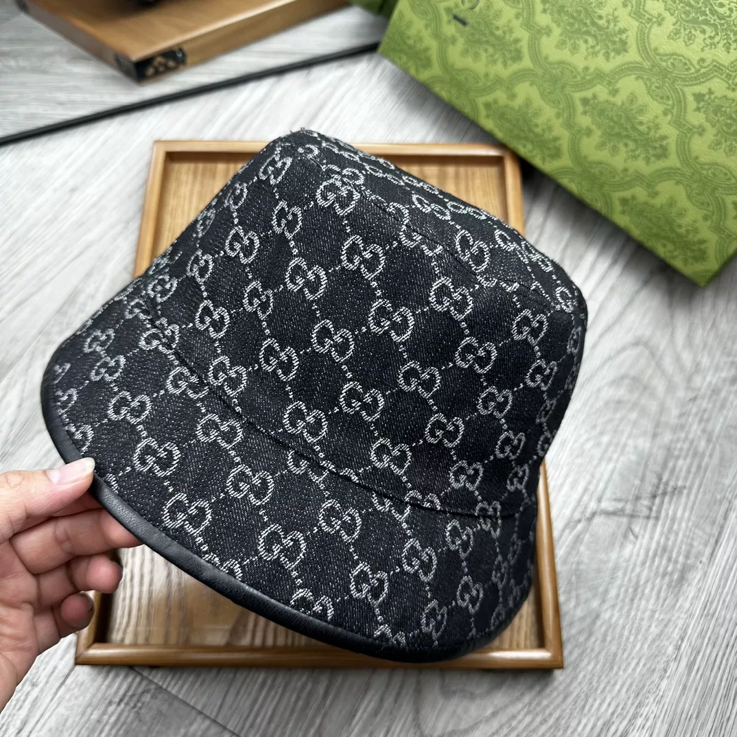 Gucci Caps Minimalist 7279