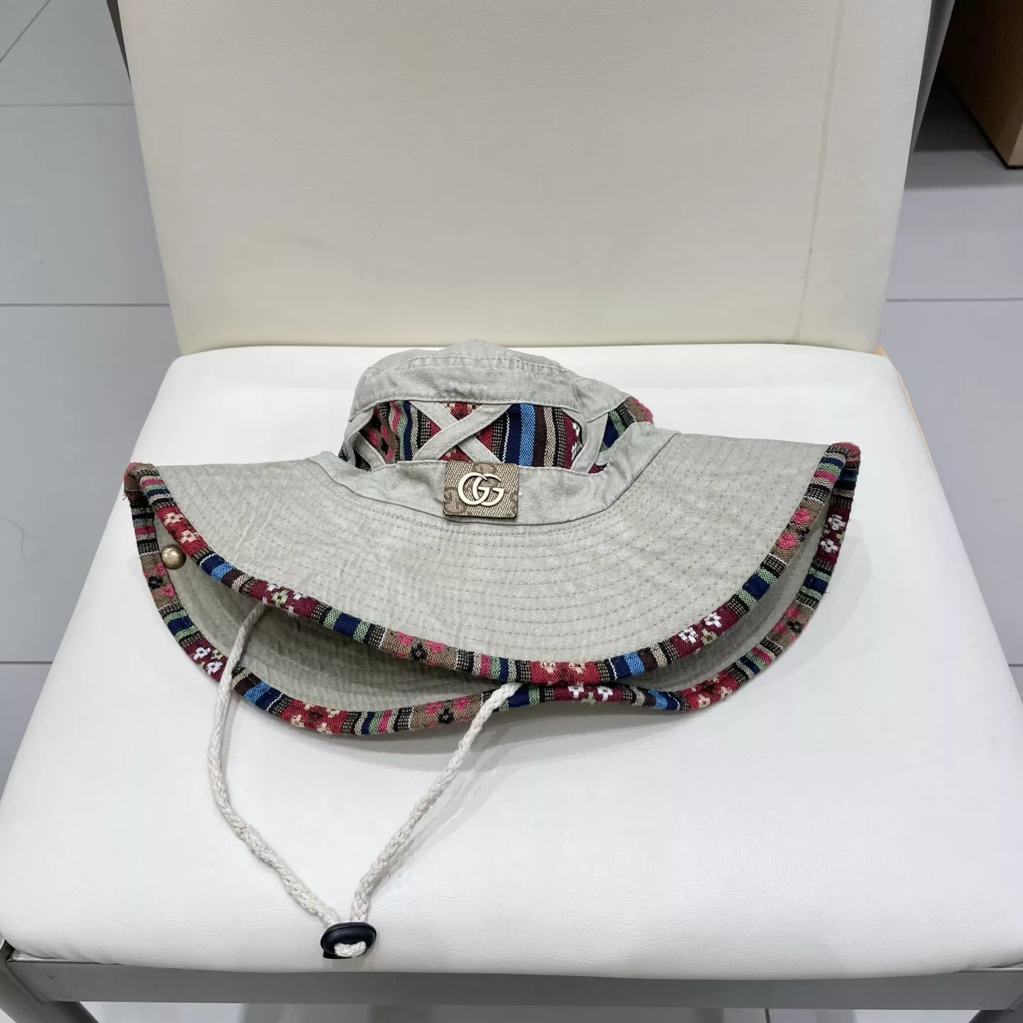 Gucci Caps Practical 519
