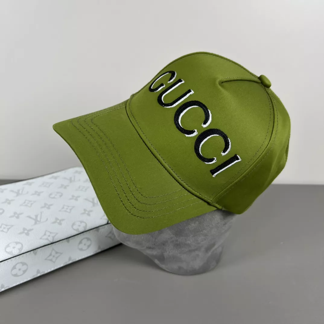 Gucci Caps Practical 6050