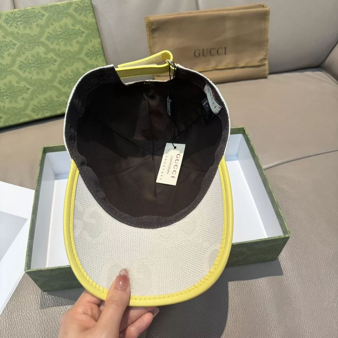 Gucci Caps Sleek 5972