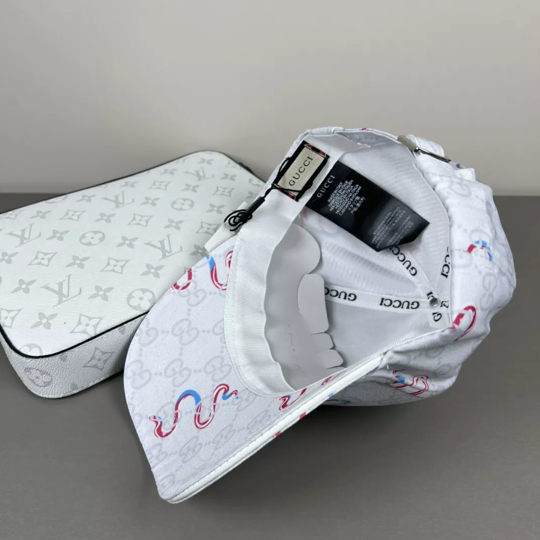 Gucci Caps Soft 6570