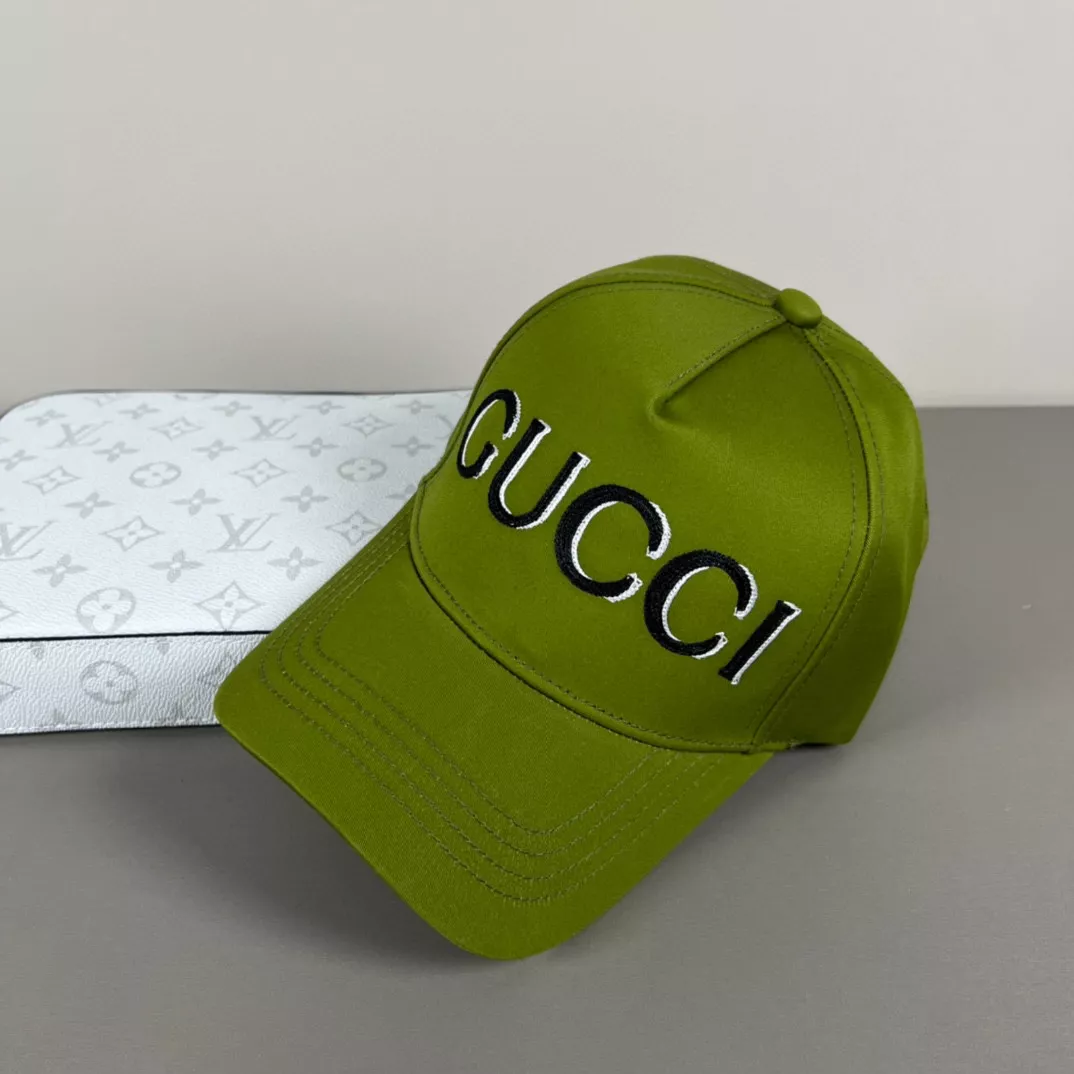 Gucci Caps Sophisticated 6304