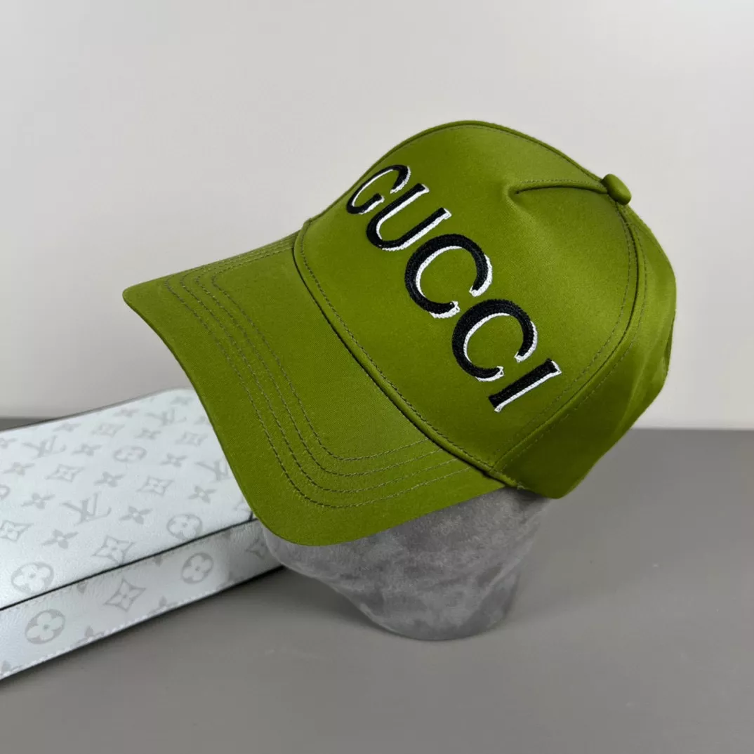 Gucci Caps Sophisticated 6304