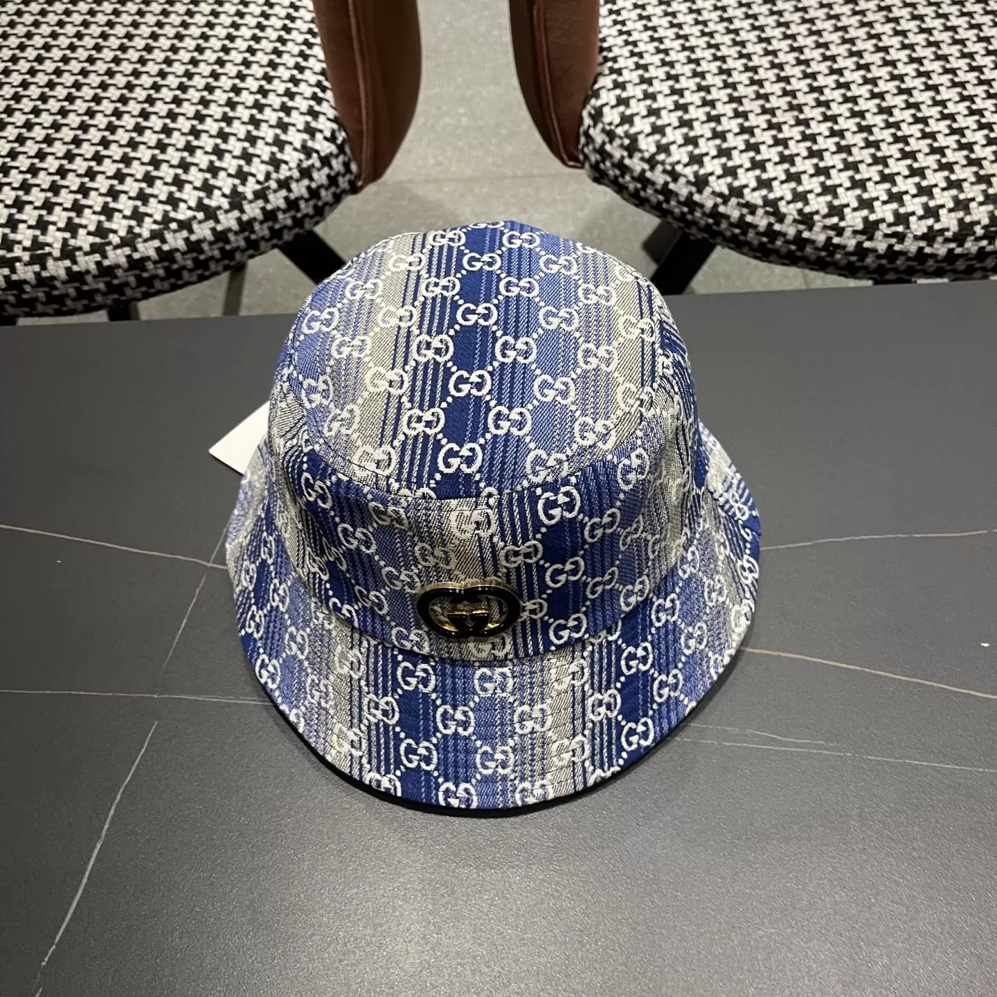 Gucci Caps Sophisticated 7755