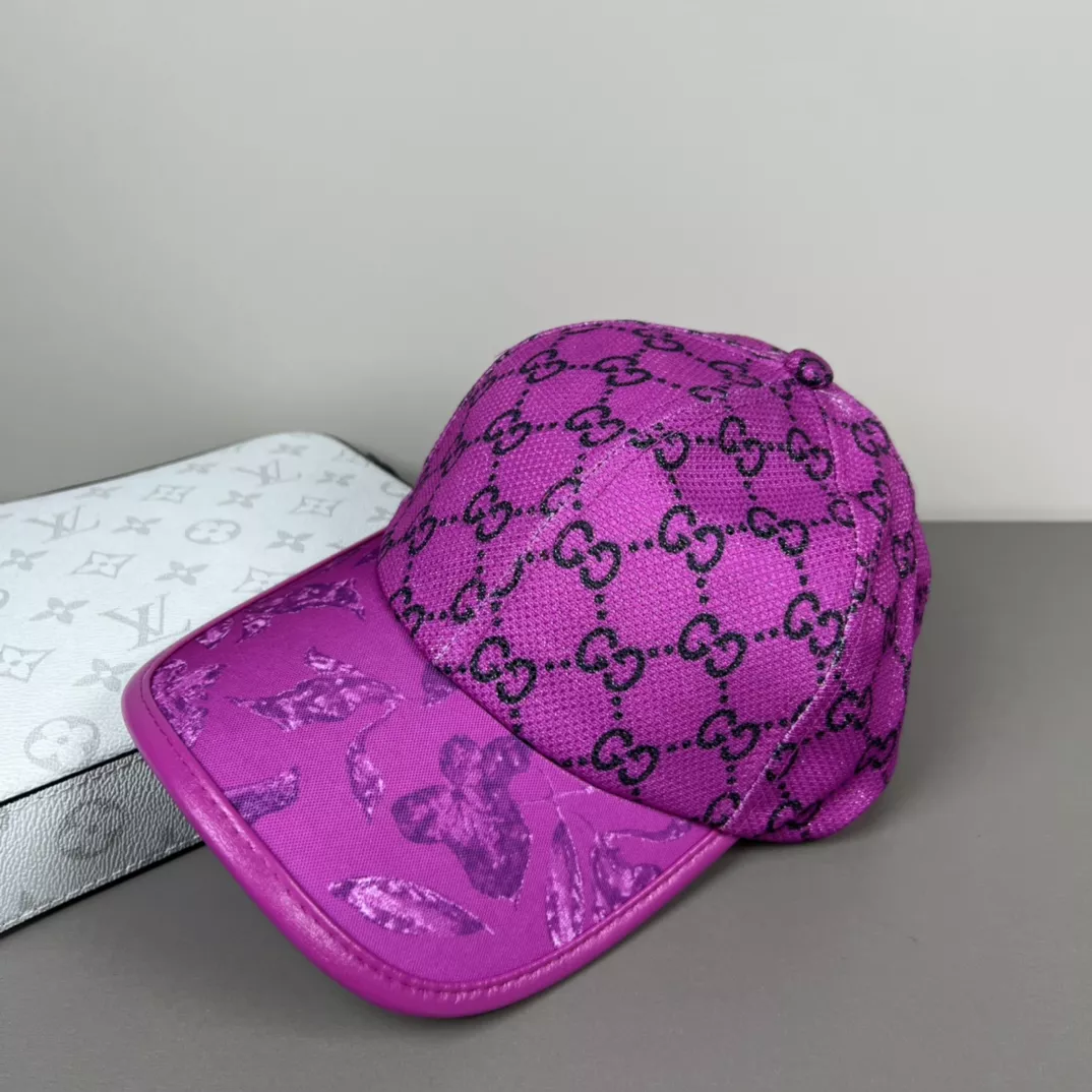 Gucci Caps Stylish 4702