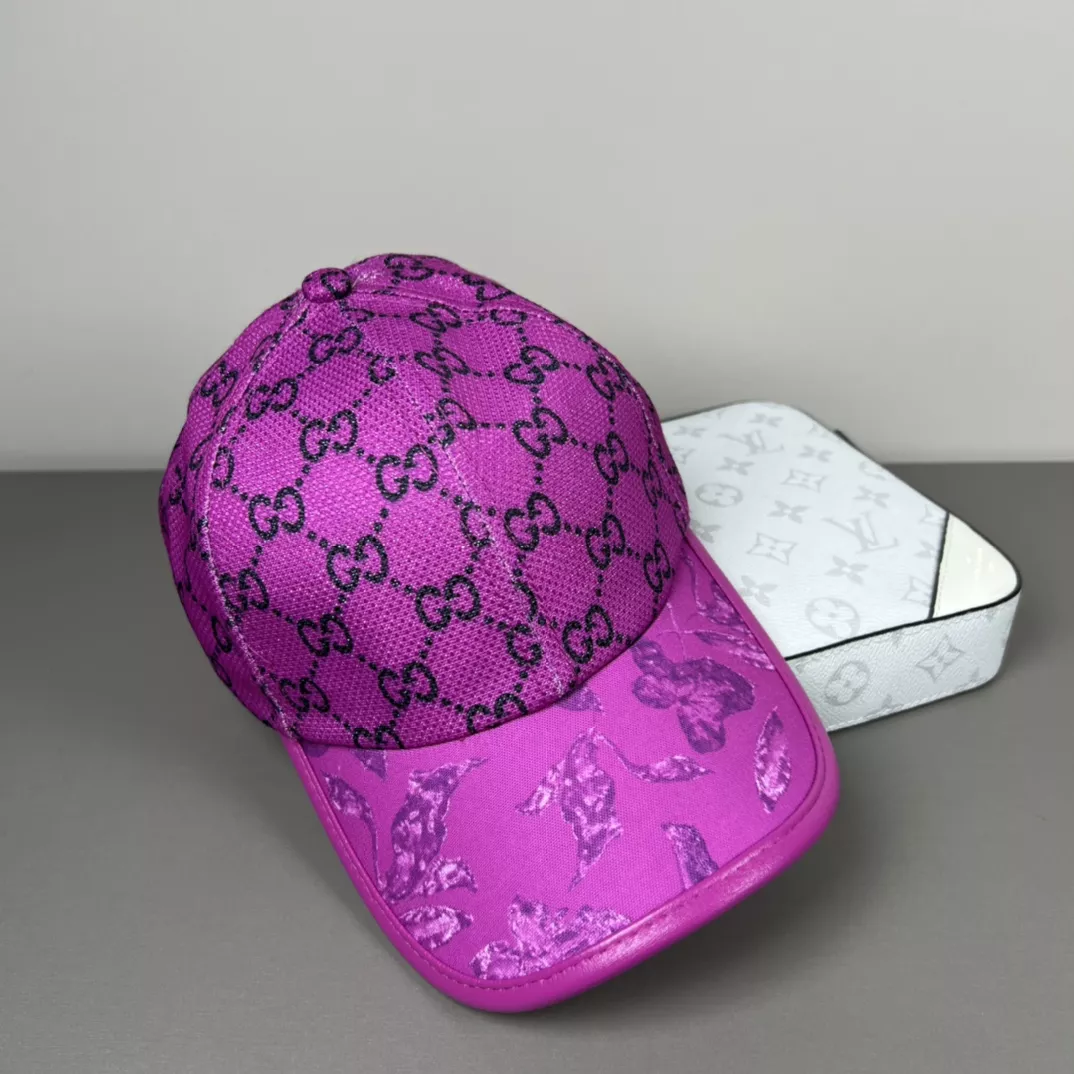 Gucci Caps Stylish 4702