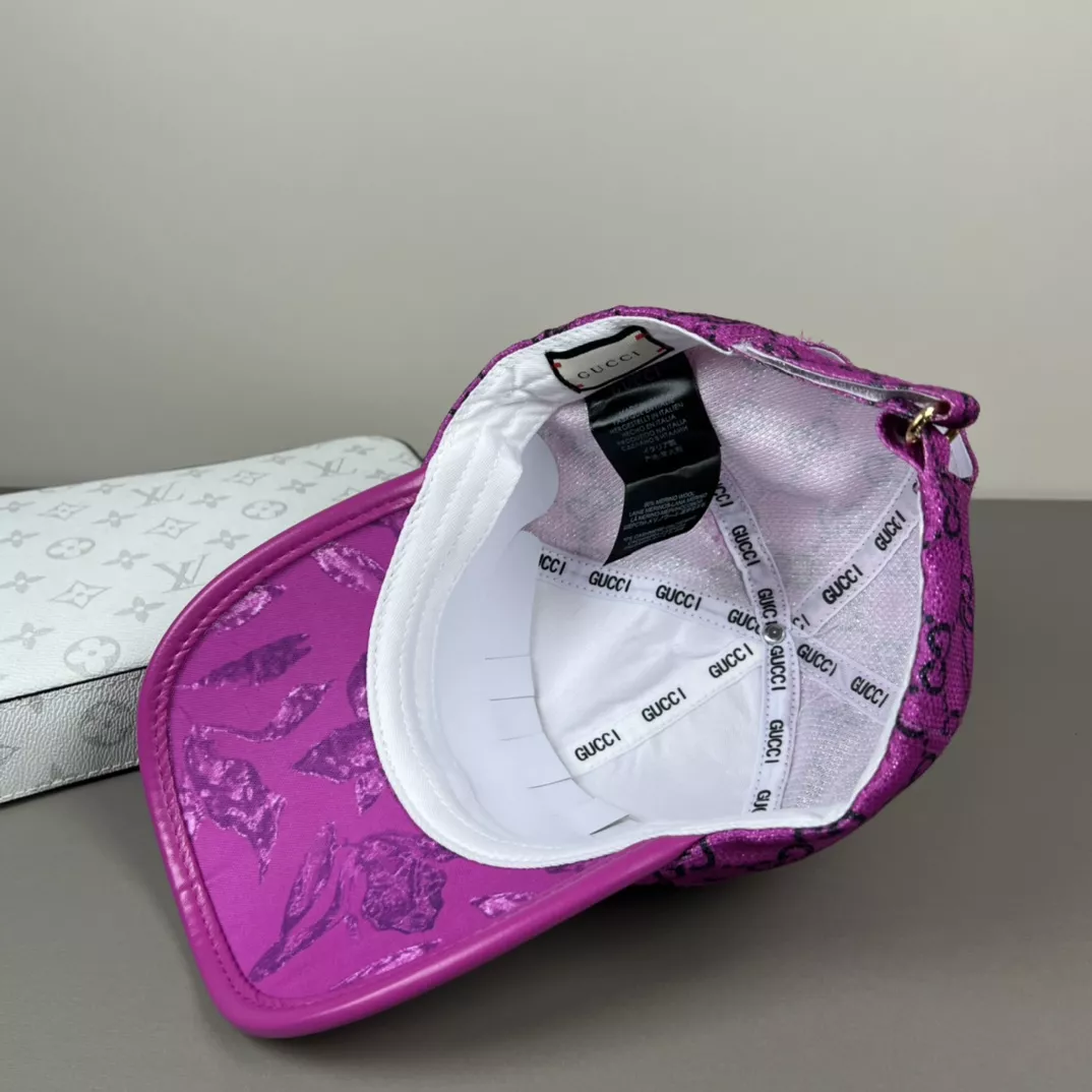 Gucci Caps Stylish 4702
