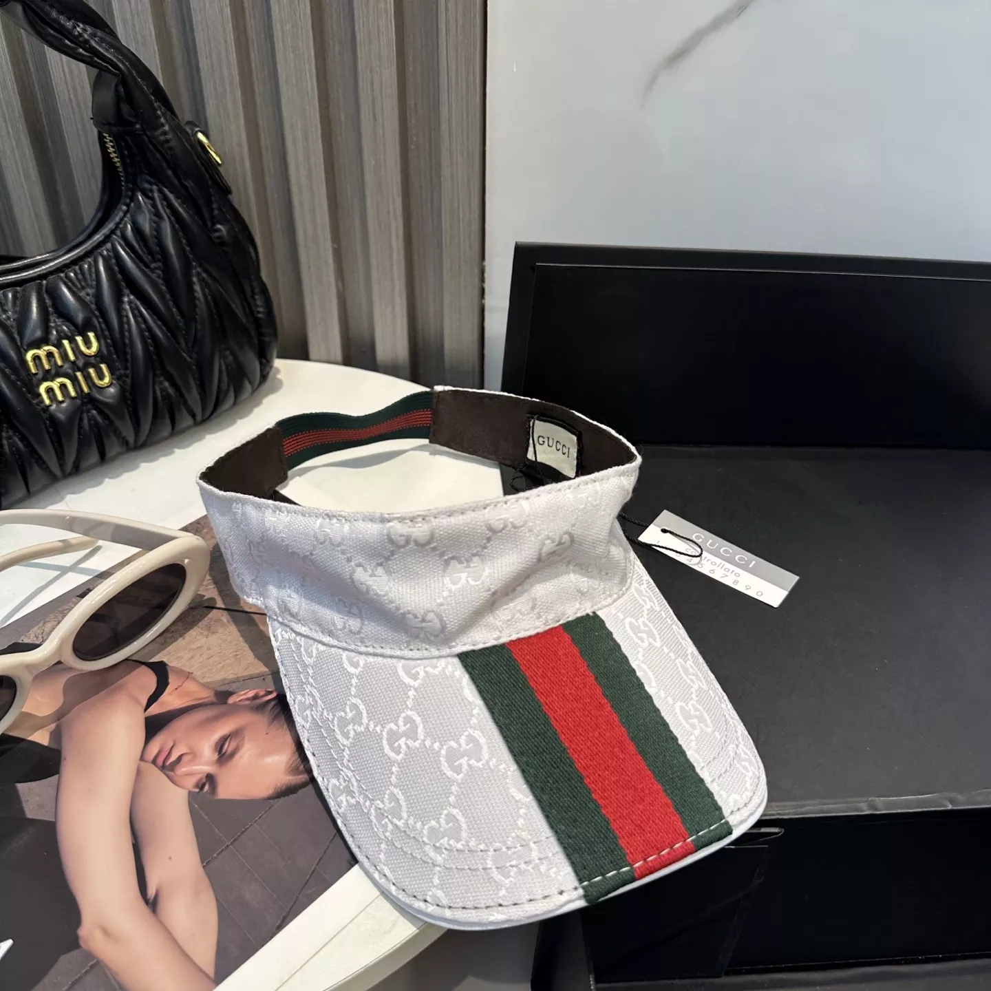 Gucci Caps Stylish 9468