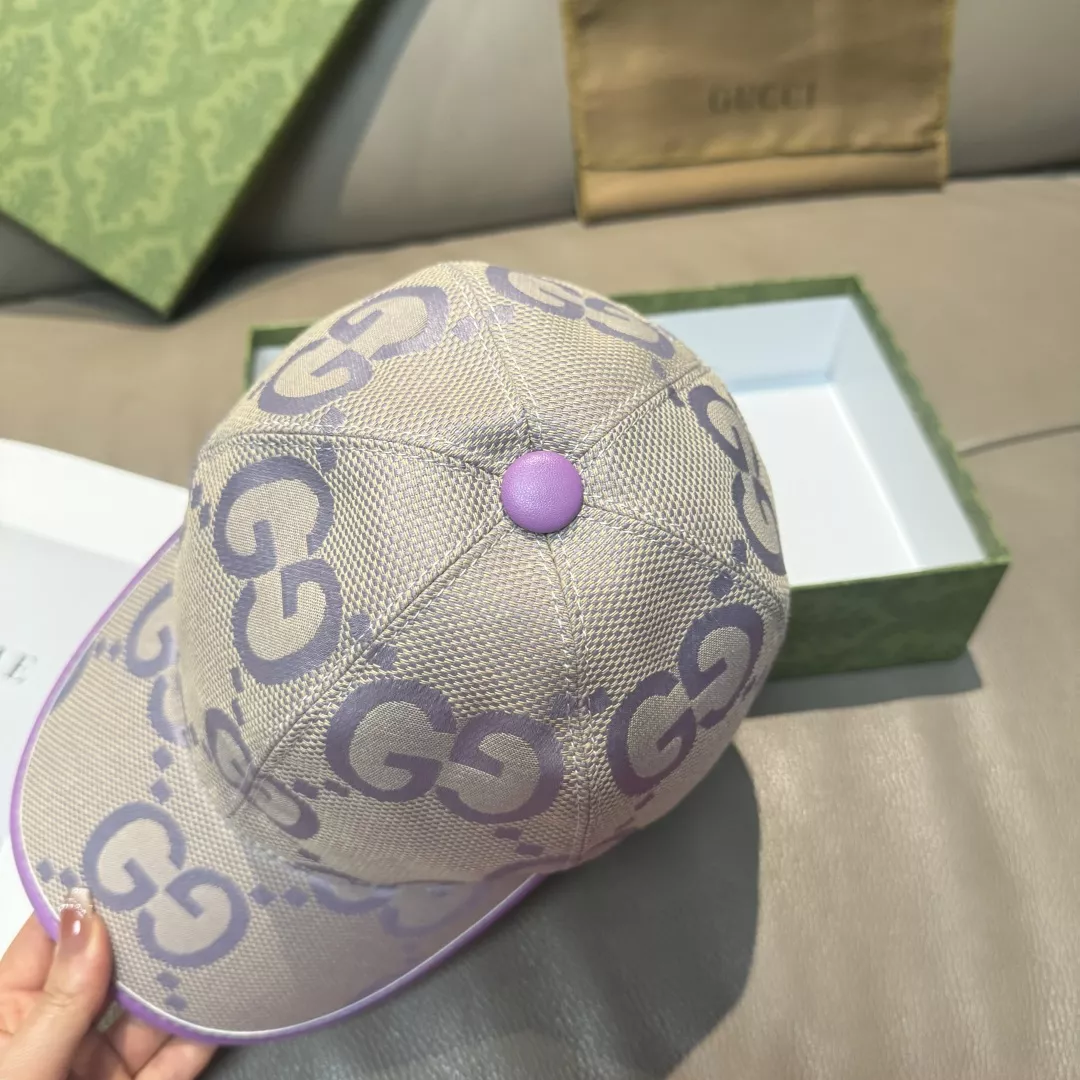 Gucci Caps Vibrant 9841