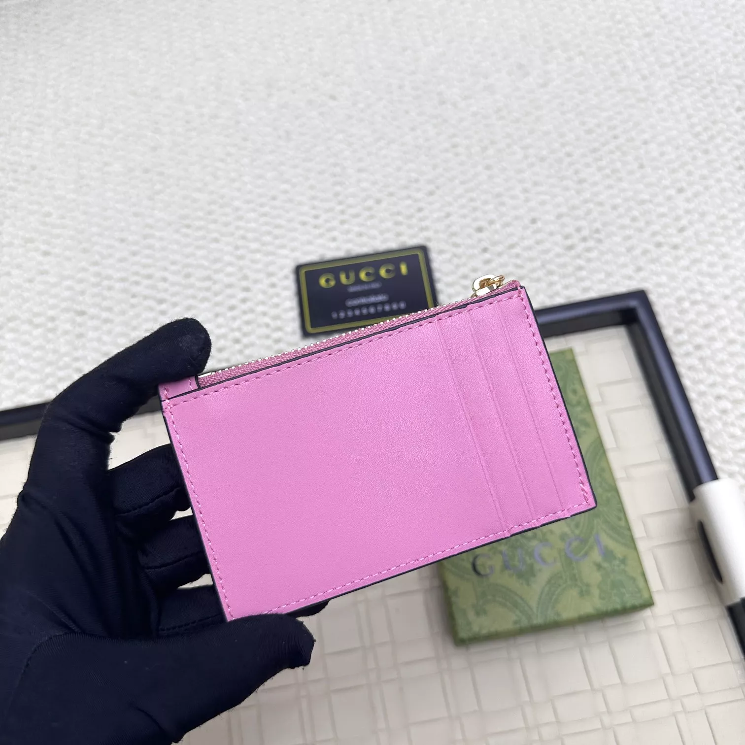 Gucci Card Case Durable 2037