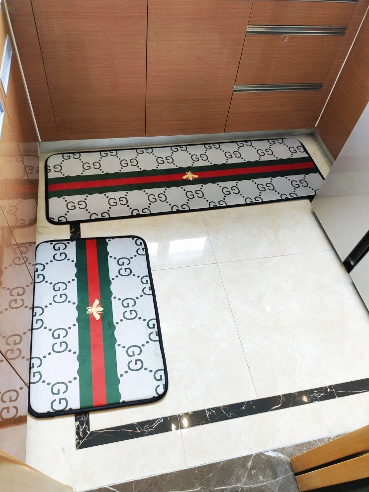 Gucci Carpets Compact 7711