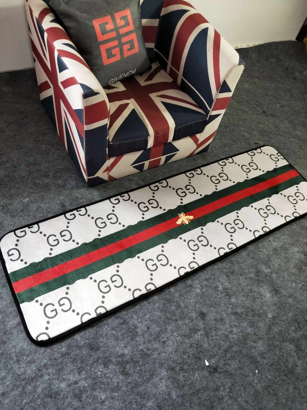Gucci Carpets StreetReady 2415