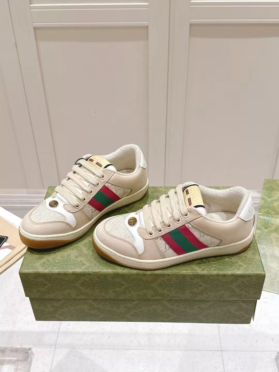 Gucci Casual Shoes For Men Bold 3217