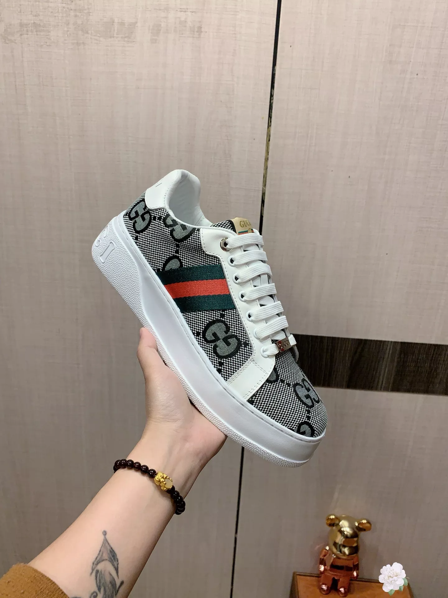 Gucci Casual Shoes For Men Compact 4522