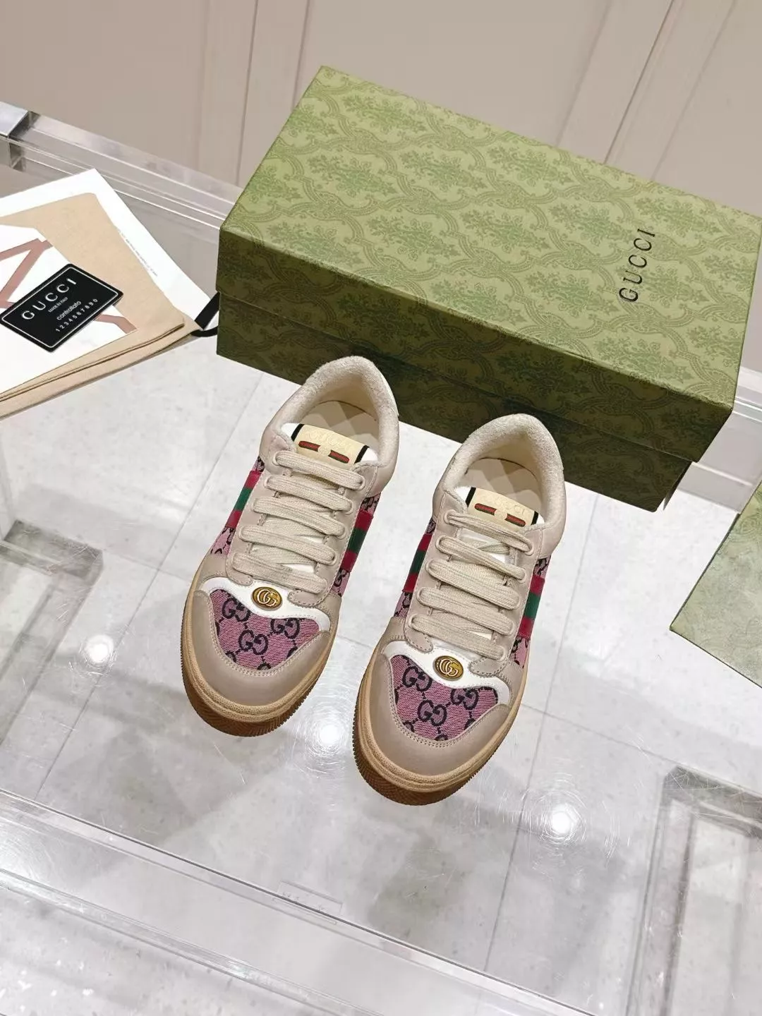 Gucci Casual Shoes For Men Compact 7652