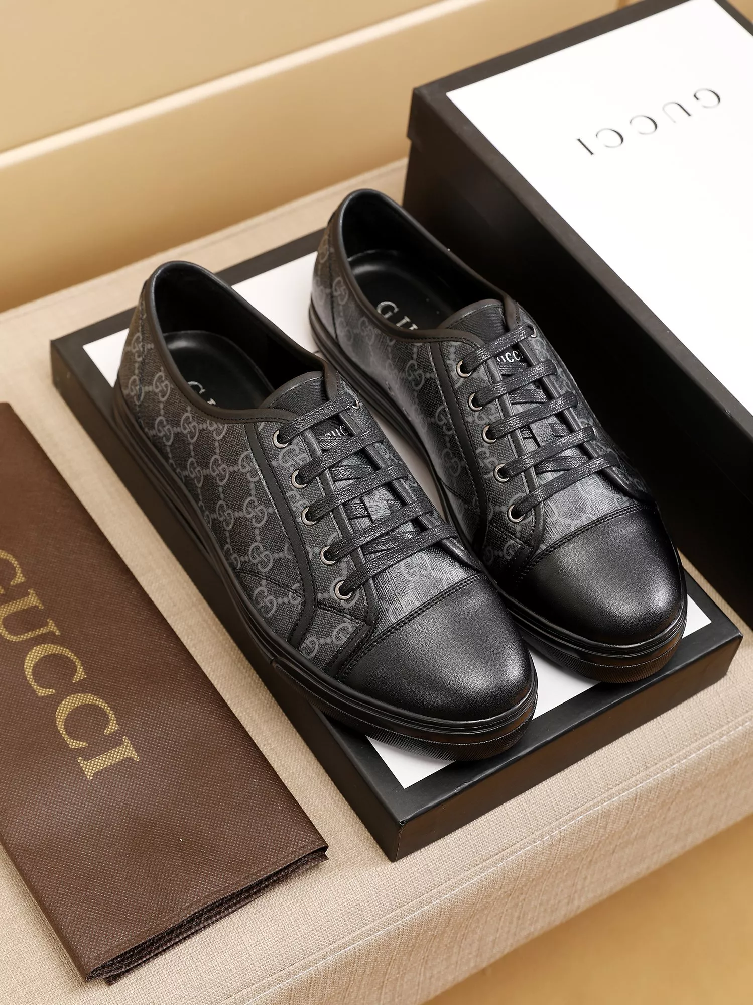 Gucci Casual Shoes For Men EasyMatch 329