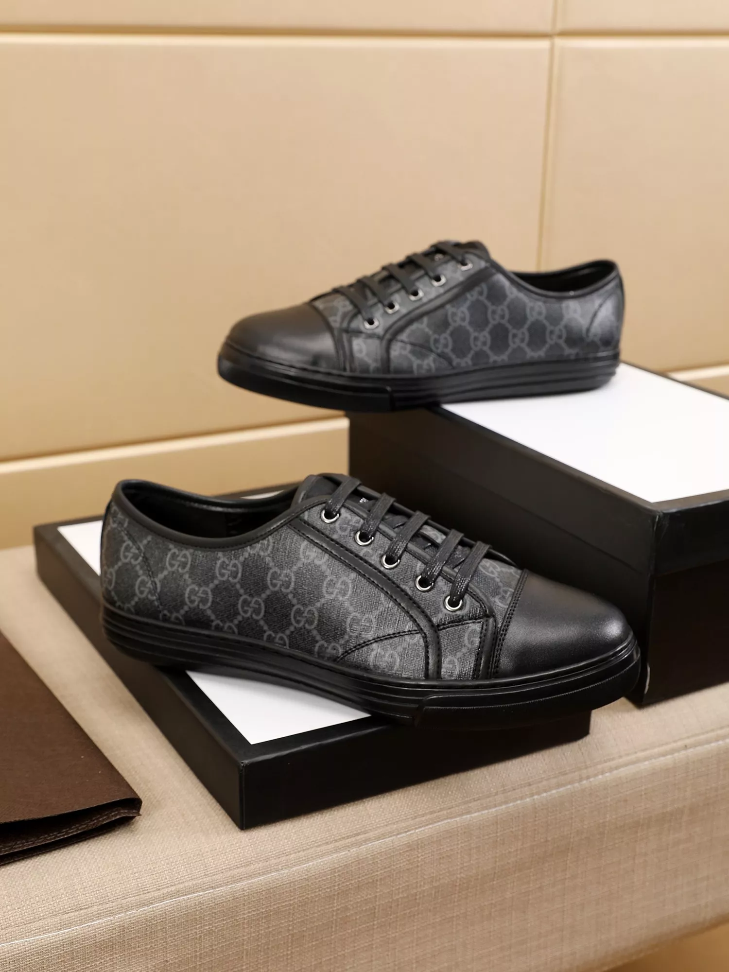 Gucci Casual Shoes For Men EasyMatch 329