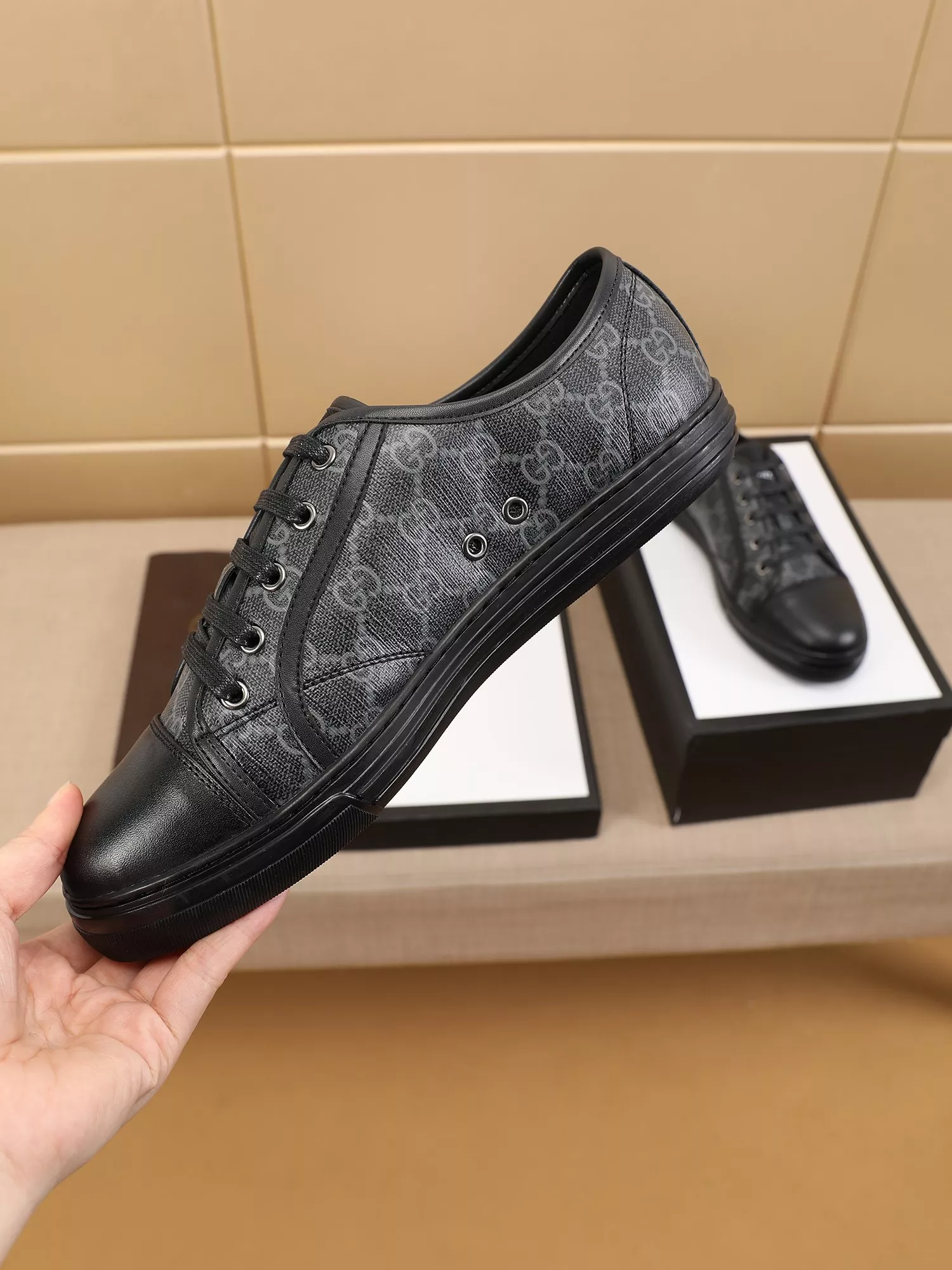 Gucci Casual Shoes For Men EasyMatch 329