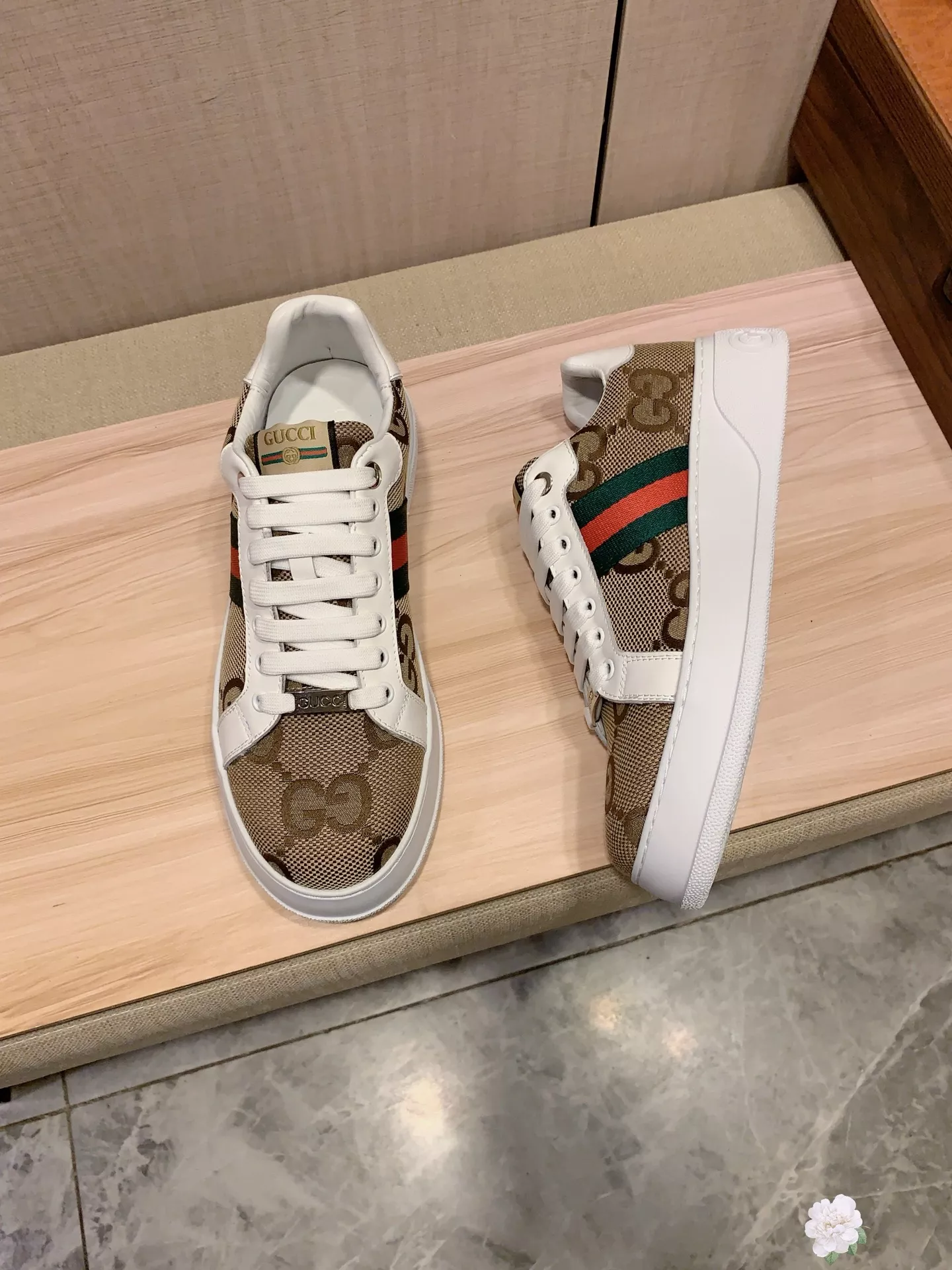 Gucci Casual Shoes For Men EasyMatch 4062