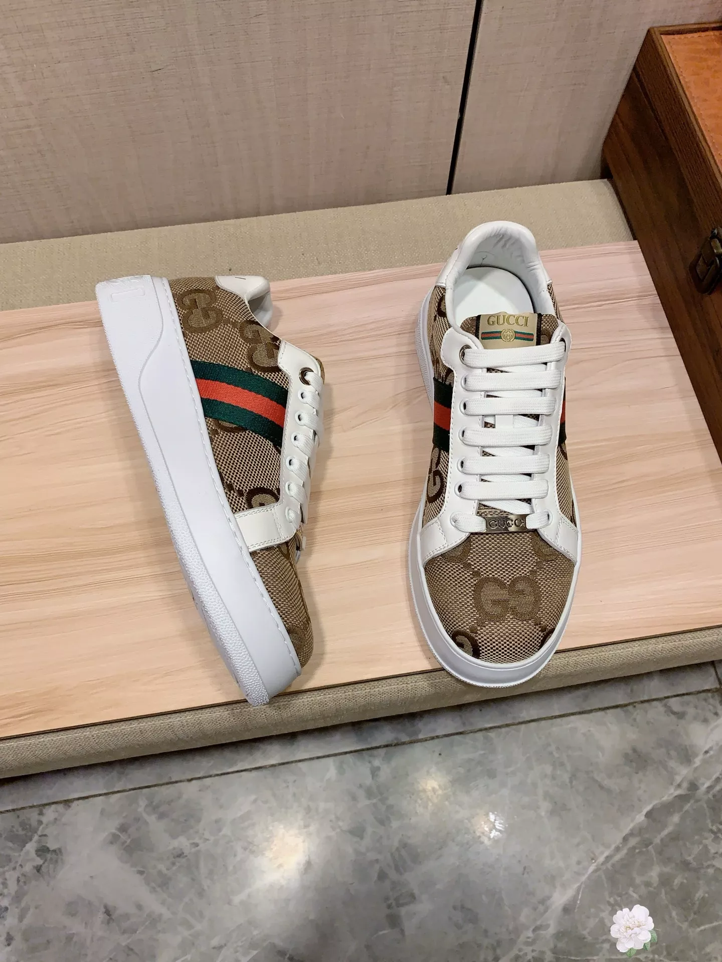 Gucci Casual Shoes For Men EasyMatch 4062