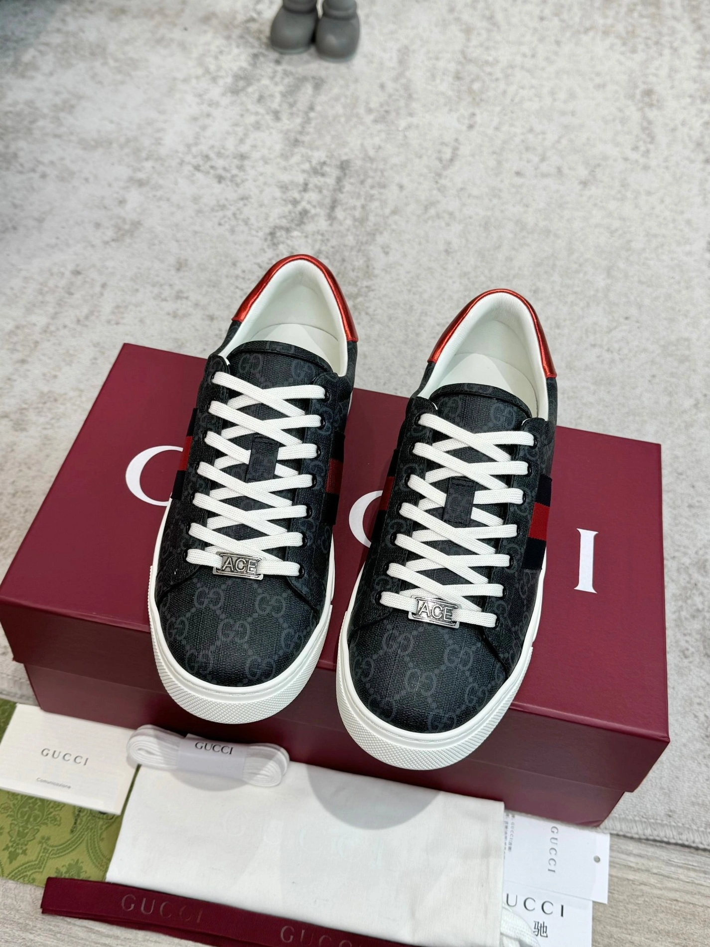 Gucci Casual Shoes For Men Elegant 8625