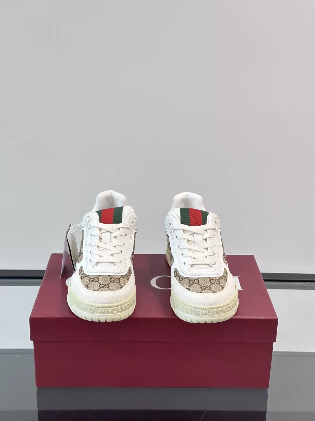 Gucci Casual Shoes For Men Elegant 9825