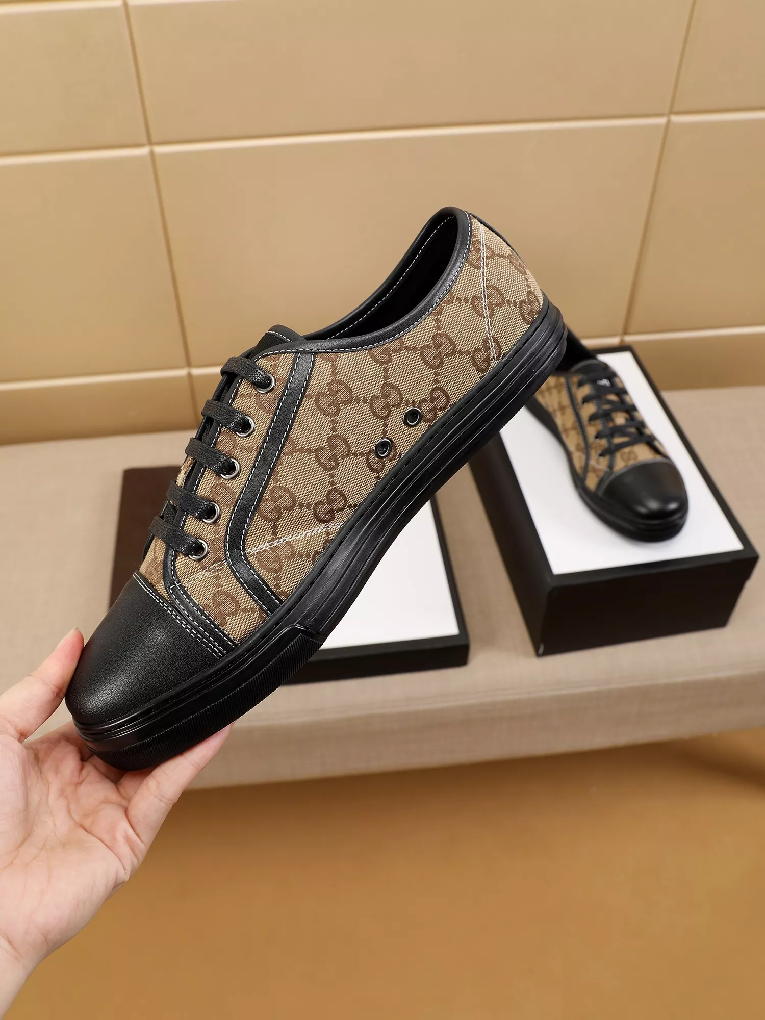 Gucci Casual Shoes For Men Fashionable 2745